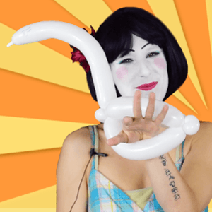 Video: How to Make a Swan Balloon Animal by Aneya Marie