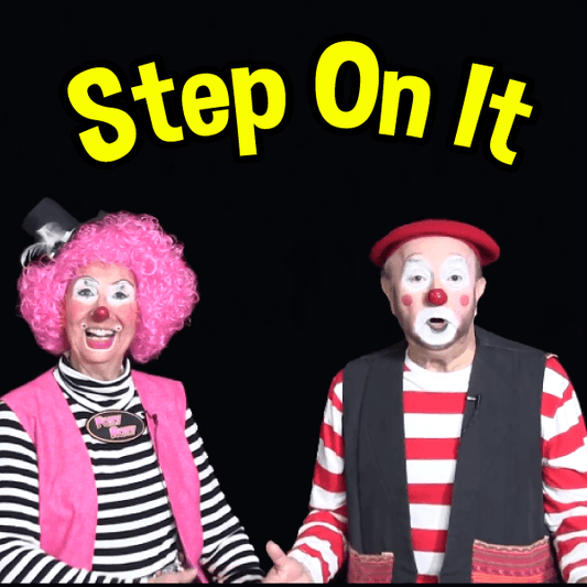 Video: Step On It Clown Skit With Foxy Roxy and BoBo